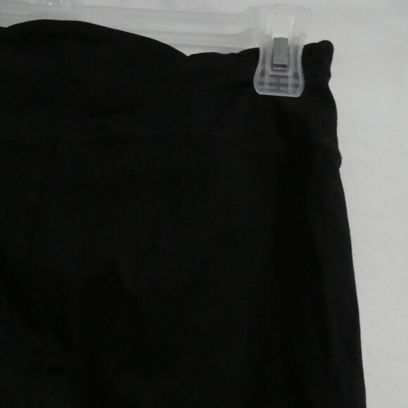 INFINITE Legging Crop | small | Black Leggings - Picture 12 of 16